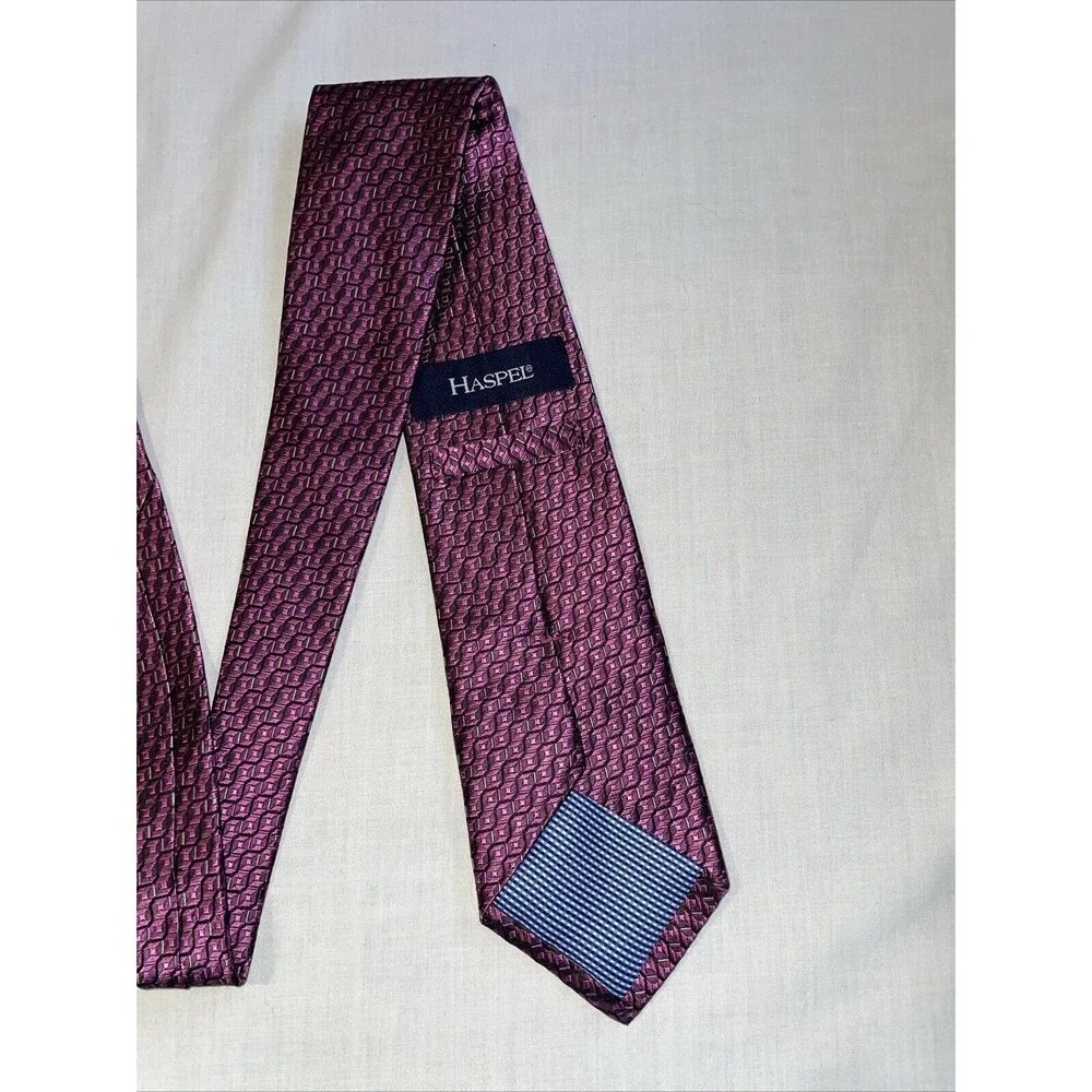 Haspel Men’s Dress Tie Size 56” Purple Geometric Business Formal Wedding City